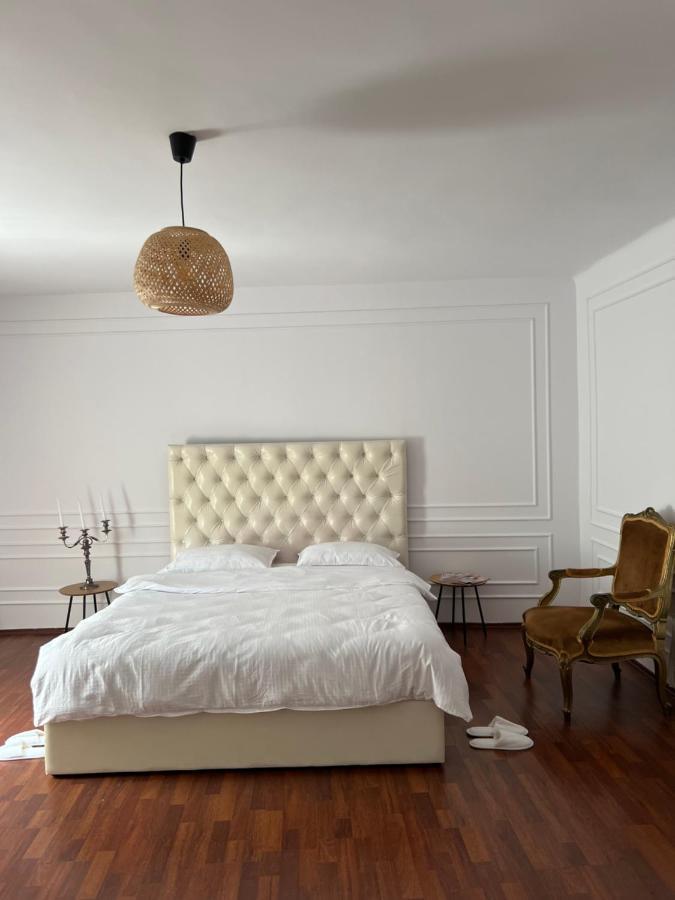 Hidden Gem Apartment In The Center Of The City Брашов Екстер'єр фото